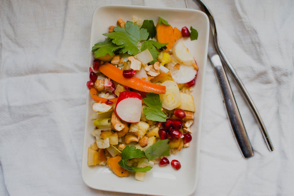 Bulgursalat mit Chicoree und Granatapfel