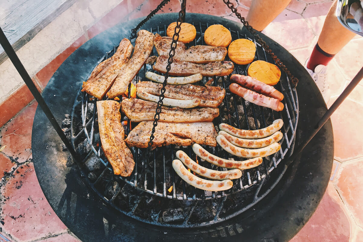 angegrillt in der feuerschale